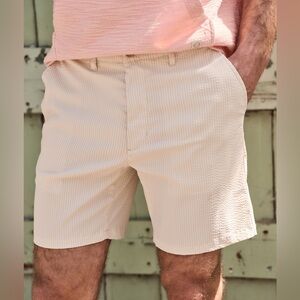 Marine Layer 7” Hybrid Seersucker Short Natural Tan Stripe Size 34